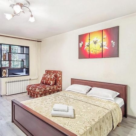 Апартаменты 10-Й Микрорайон, 5А Alma-Ata Buitenkant foto